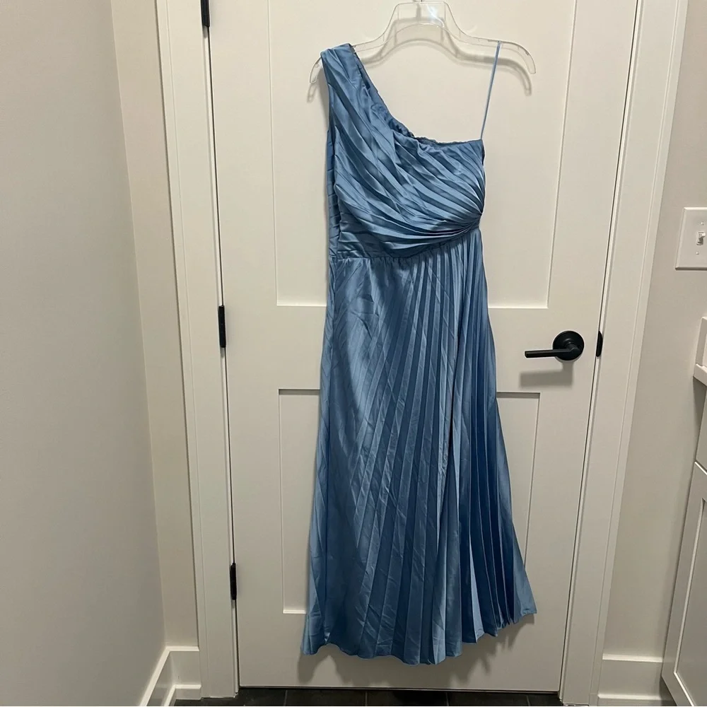 Abercrombie Size Small Baby Blue Giselle Pleated One Shoulder Maxi Dress - Picture 3 of 4